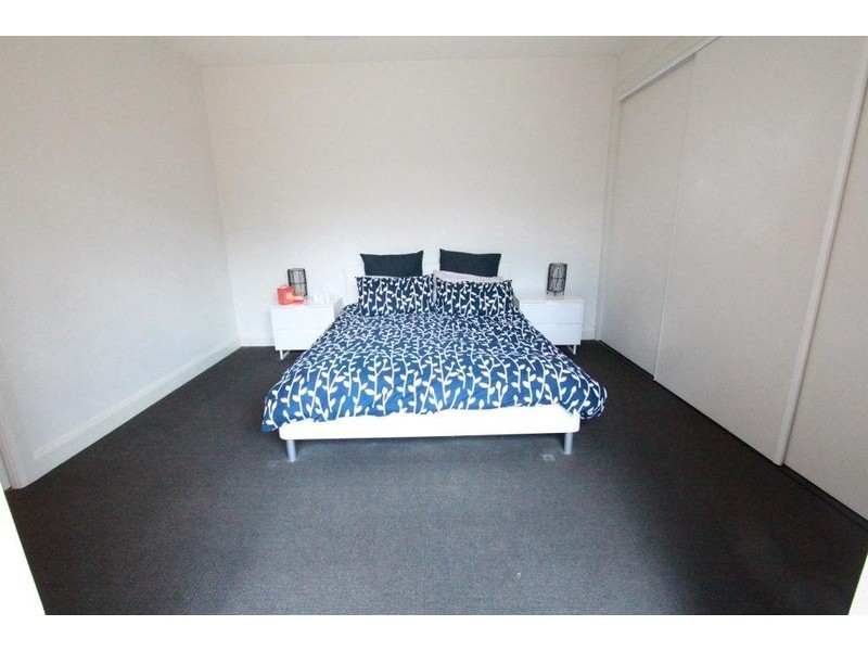 1/17 Osborne Street, Flora Hill VIC 3550