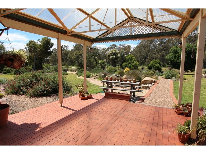 62 Kronks  Lane, Strathfieldsaye VIC 3551