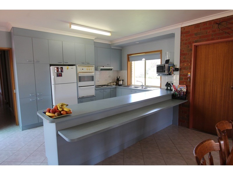 62 Kronks  Lane, Strathfieldsaye VIC 3551