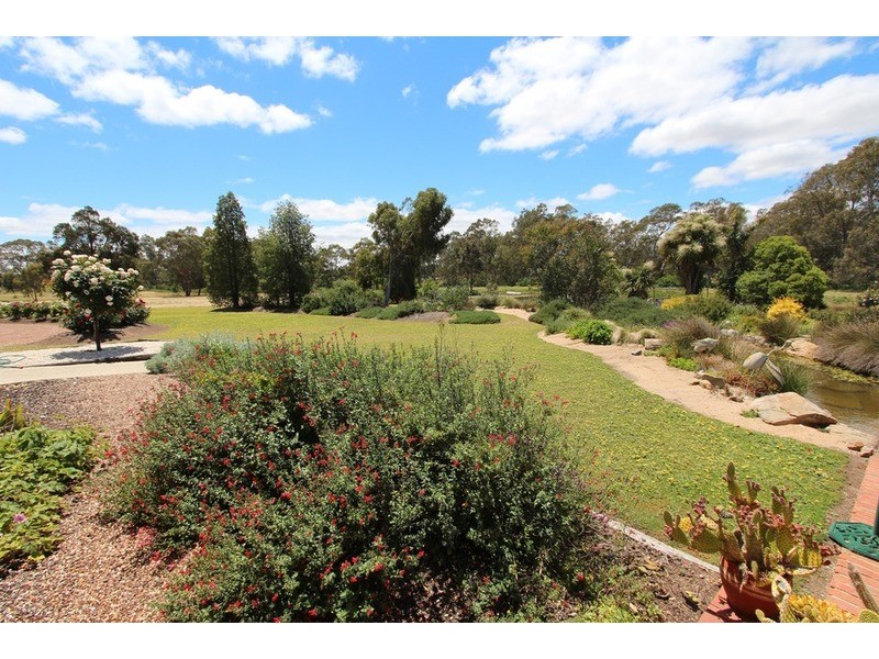 62 Kronks  Lane, Strathfieldsaye VIC 3551