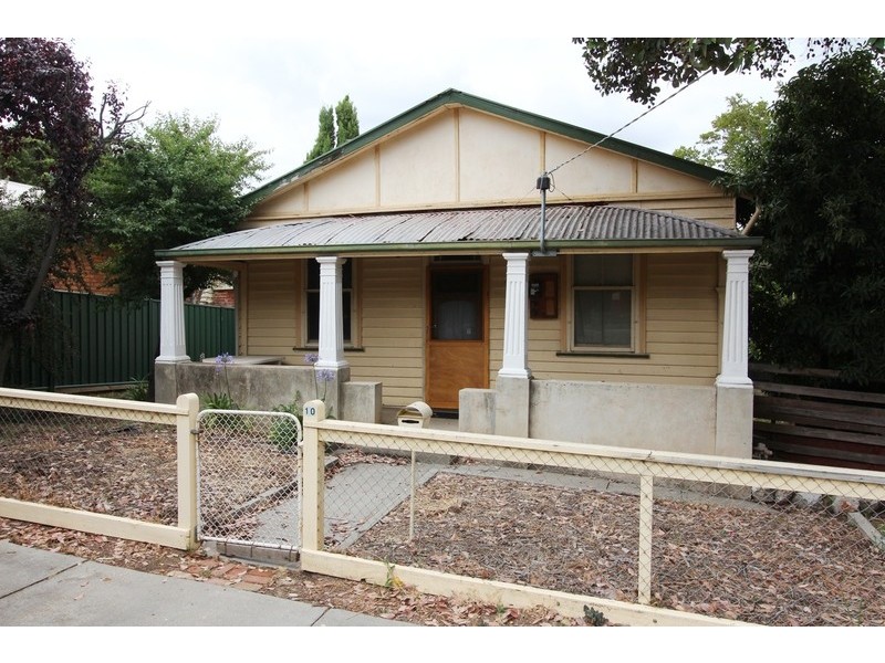 10 Phillip Street, East Bendigo VIC 3550