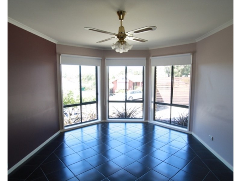 6 Kenny Court, Kangaroo Flat VIC 3555