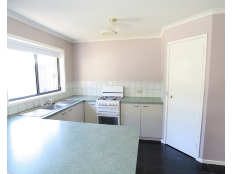 6 Kenny Court, Kangaroo Flat VIC 3555