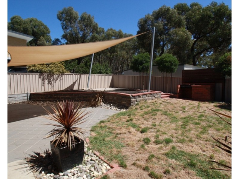 6 Kenny Court, Kangaroo Flat VIC 3555