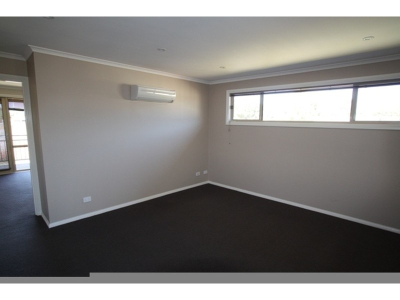 4 Wisteria Court, Quarry Hill VIC 3550