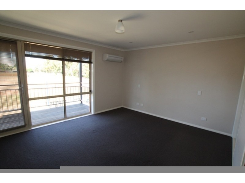 4 Wisteria Court, Quarry Hill VIC 3550