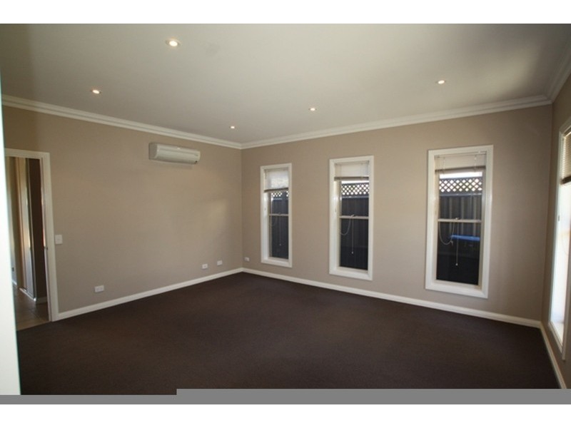 4 Wisteria Court, Quarry Hill VIC 3550