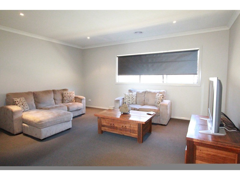 106 Amara Way, Kangaroo Flat VIC 3555