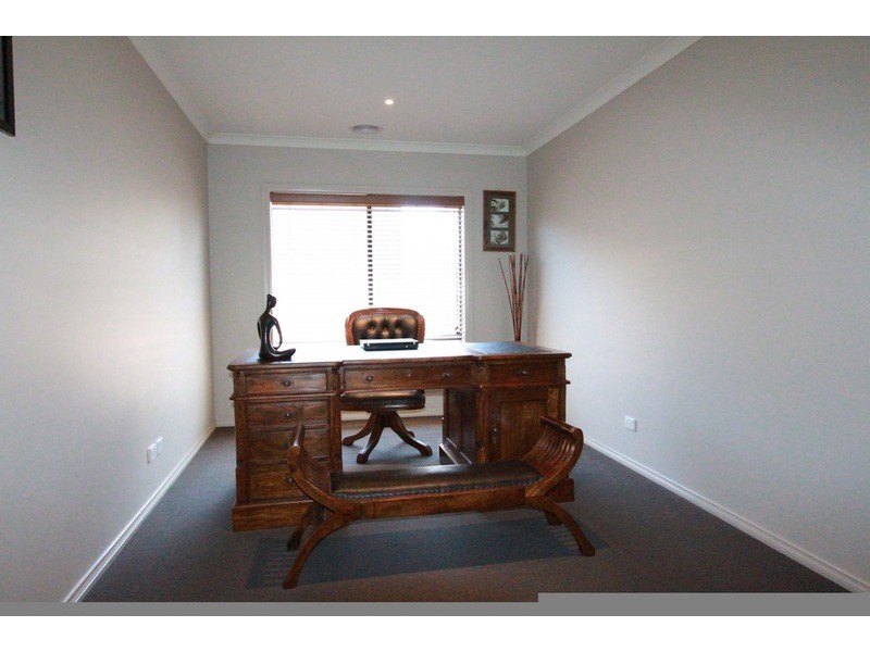 106 Amara Way, Kangaroo Flat VIC 3555