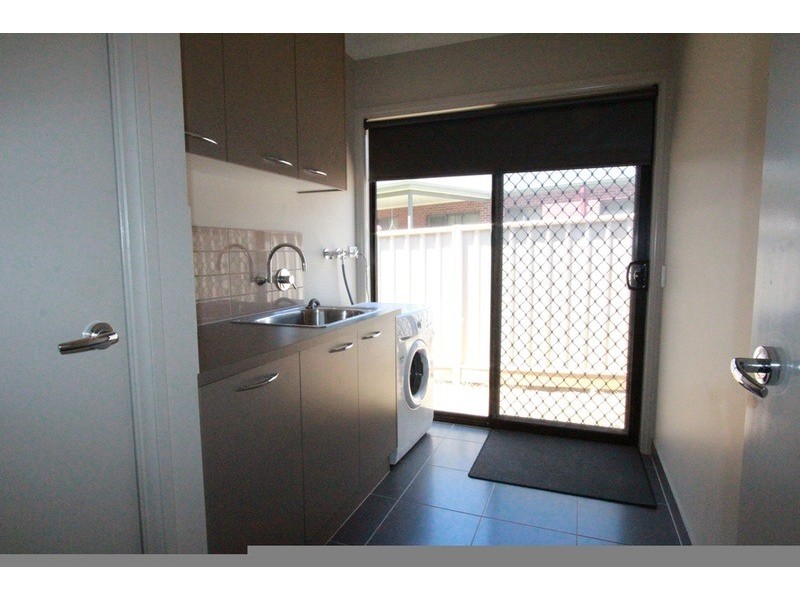 106 Amara Way, Kangaroo Flat VIC 3555