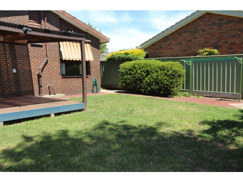 11 Nabilla Crescent, Strathdale VIC 3550