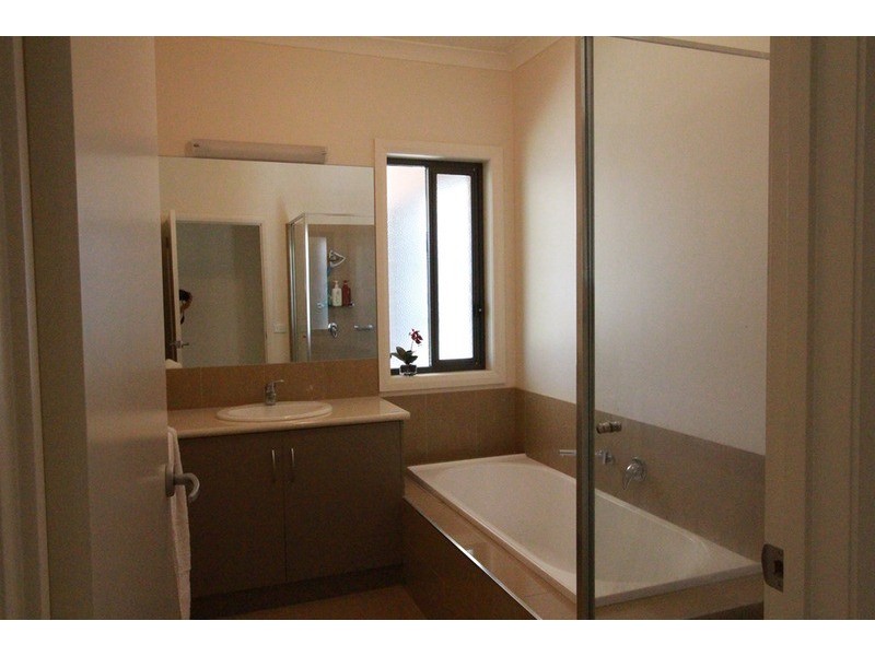 15 Arilpa Court, Kangaroo Flat VIC 3555