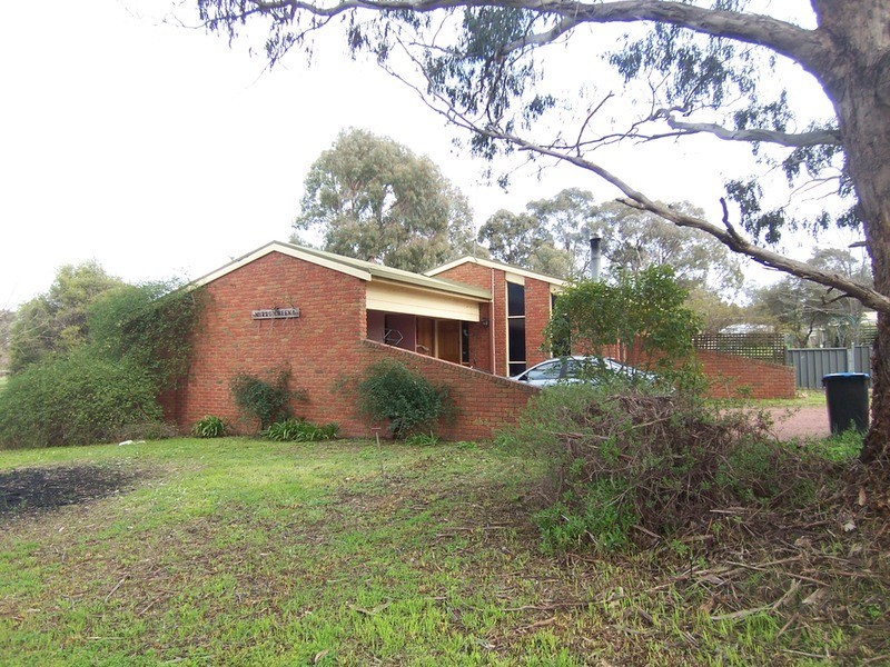 19 Rosella Avenue, Strathfieldsaye VIC 3551