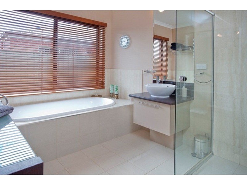 18 Lower Beckhams Road, Maiden Gully VIC 3551