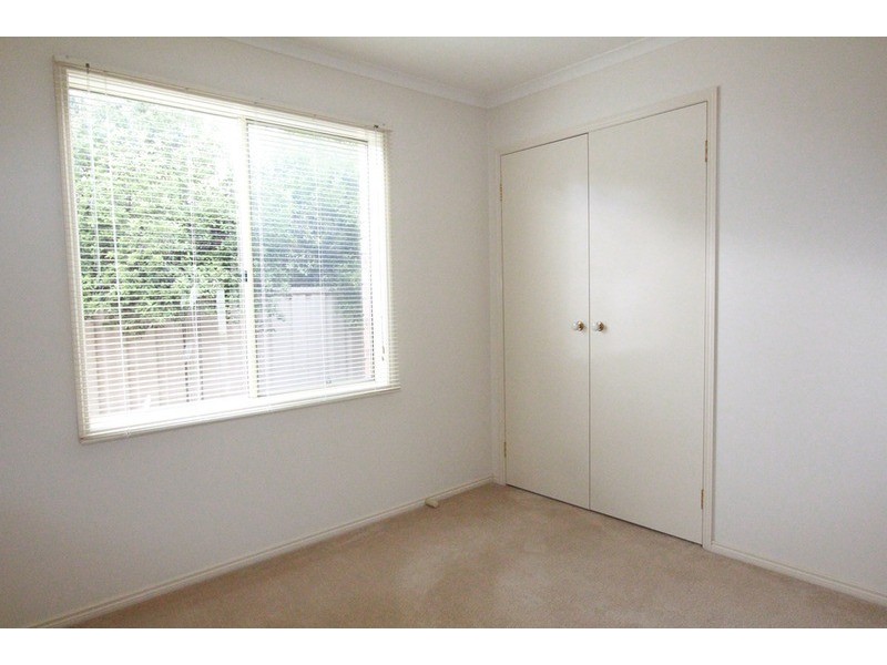 13 Cassandra Crescent, Epsom VIC 3551