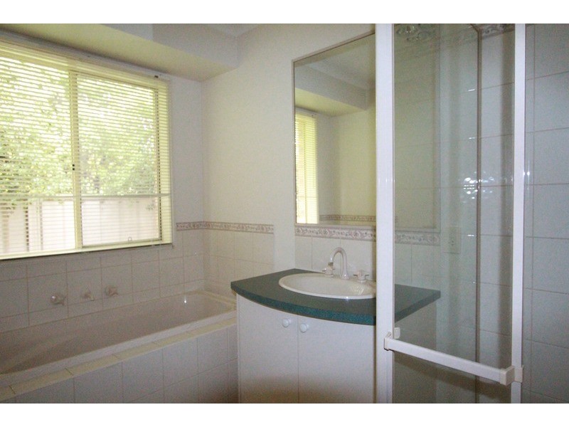 13 Cassandra Crescent, Epsom VIC 3551