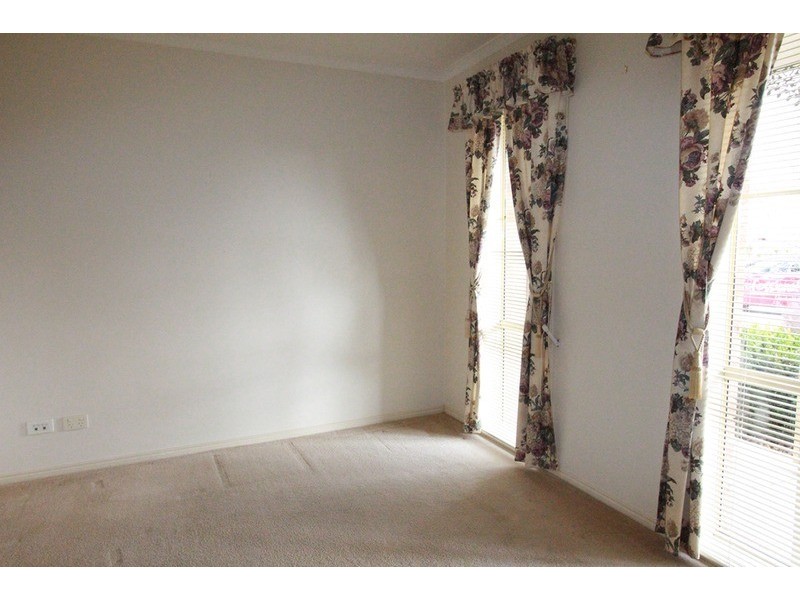 13 Cassandra Crescent, Epsom VIC 3551