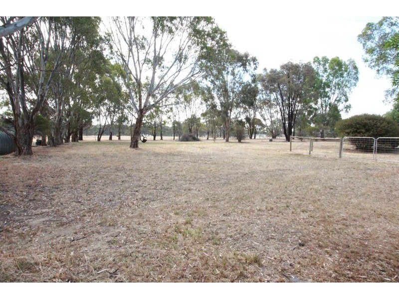 320 Guys Hill Road, Strathfieldsaye VIC 3551