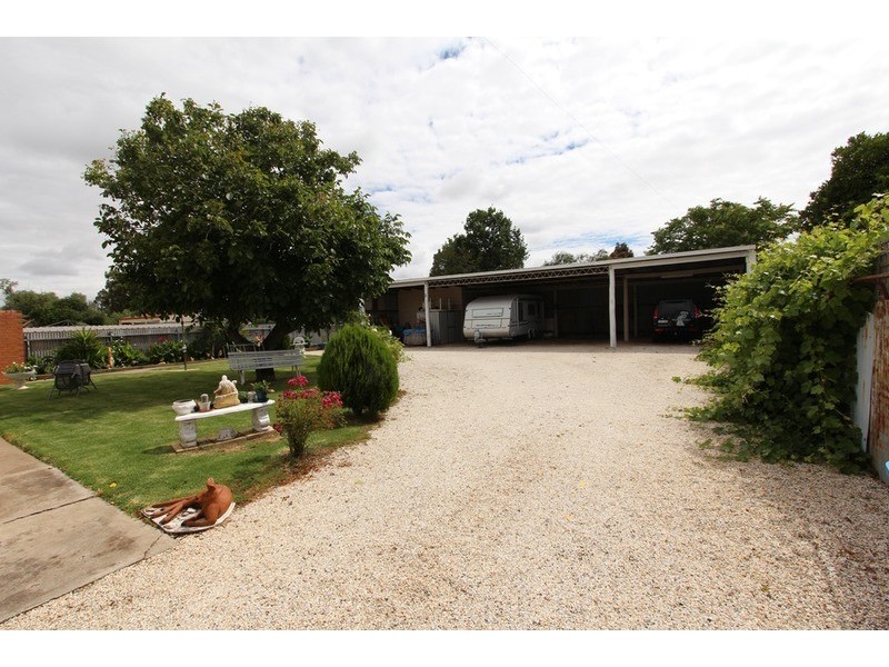 196 High  Street, Heathcote VIC 3523