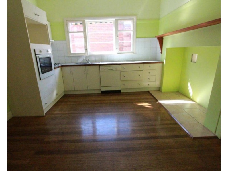 11 Brodie Street, Quarry Hill VIC 3550