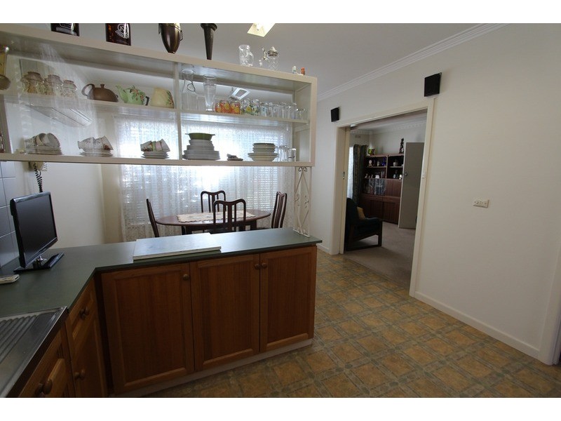 11 Kinross  Street, Long Gully VIC 3550