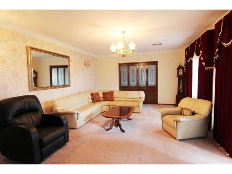 276 – 280 Midland Highway, Epsom VIC 3551