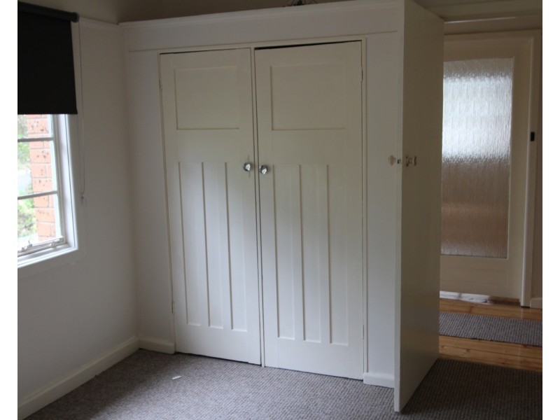 34 College Crescent, Flora Hill VIC 3550