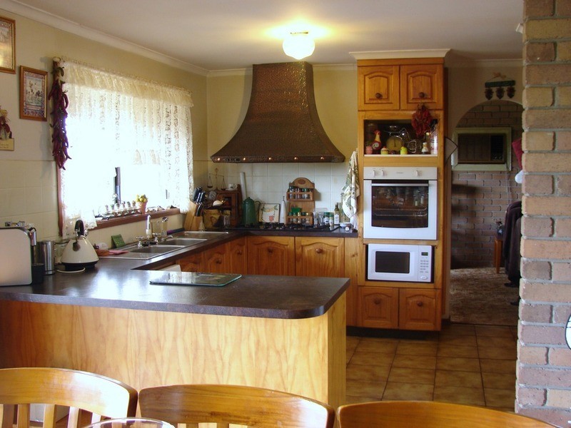 239 North Harcourt Road, Harcourt North VIC 3453