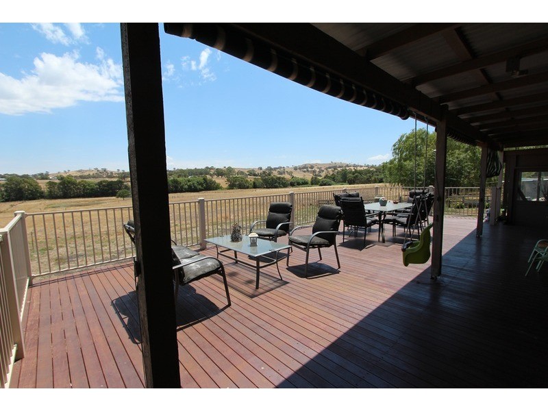 239 North Harcourt Road, Harcourt North VIC 3453