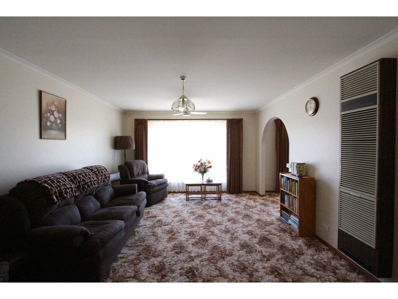 4 William Drive, Kangaroo Flat VIC 3555