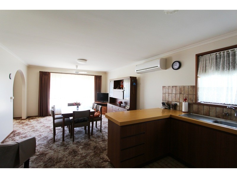 4 William Drive, Kangaroo Flat VIC 3555