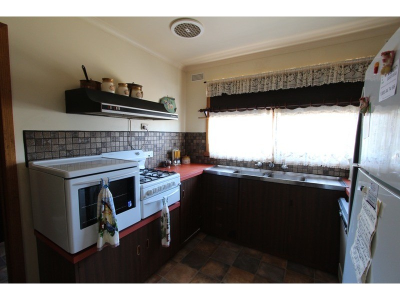 14 Reception Avenue, Strathdale VIC 3550