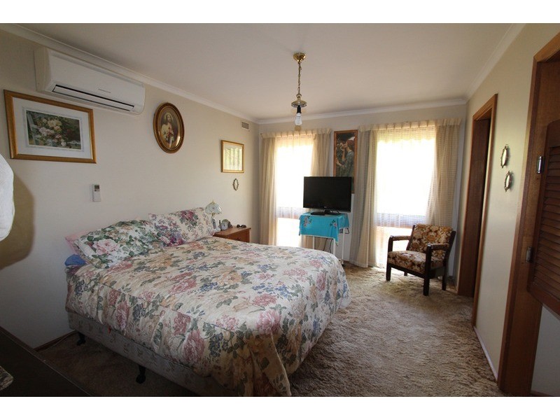 14 Reception Avenue, Strathdale VIC 3550