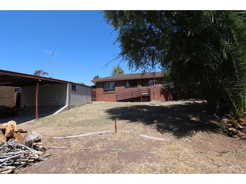 14 Reception Avenue, Strathdale VIC 3550