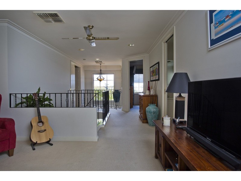 10 Paperbark Court, Strathdale VIC 3550