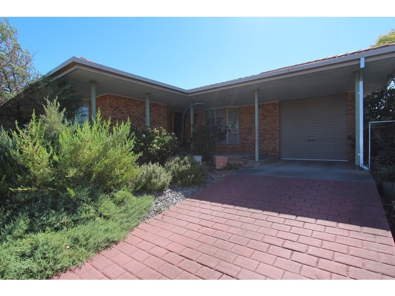 5 Patricia Court, Golden Square VIC 3555