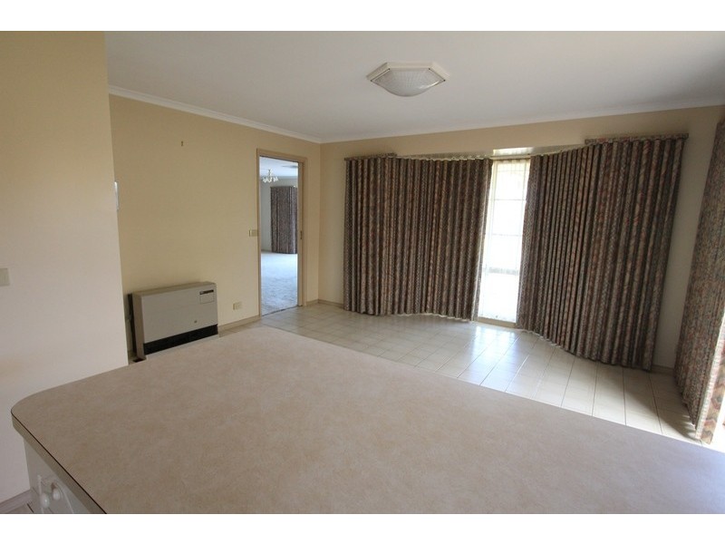 5 Patricia Court, Golden Square VIC 3555
