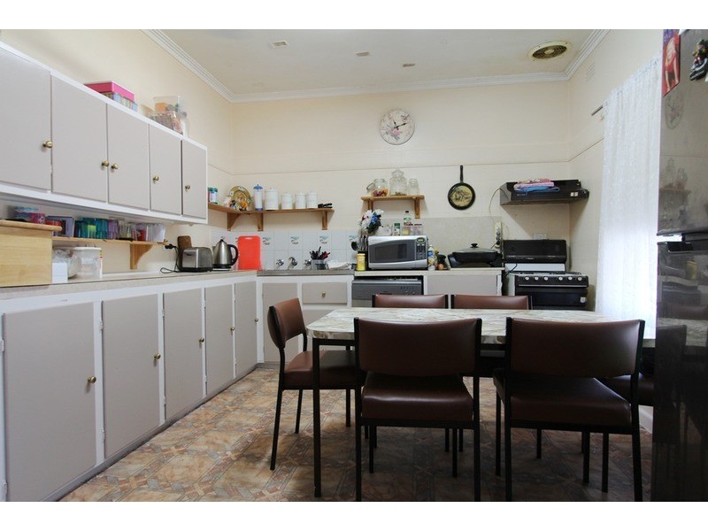 17 Bay Street, Golden Square VIC 3555