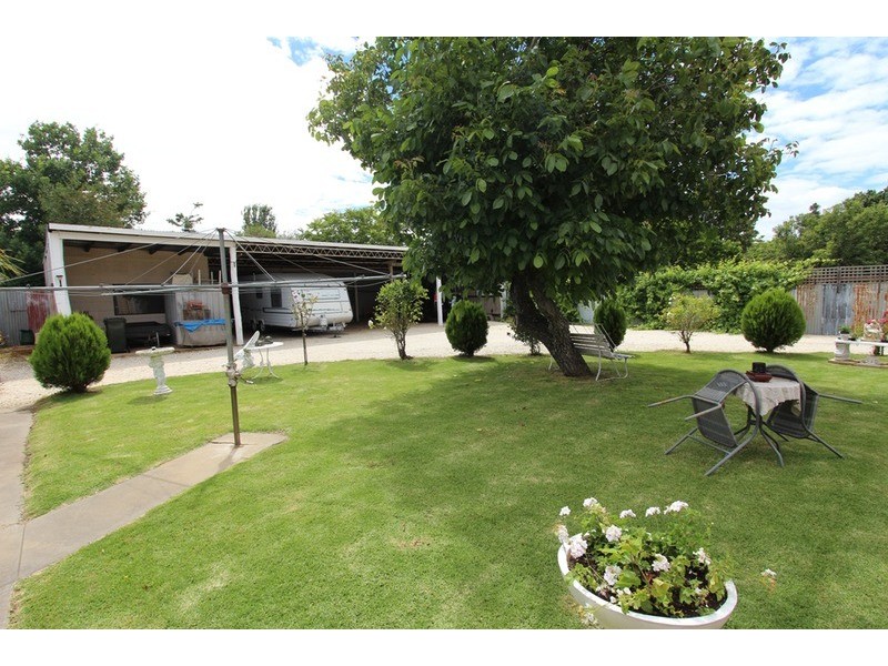 196 High Street, Heathcote VIC 3523