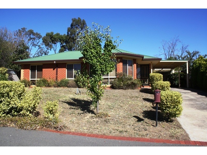 5 Liepoldt Rise, Golden Square VIC 3555