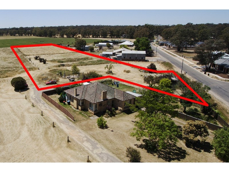 135b Ironstone Road, Epsom VIC 3551