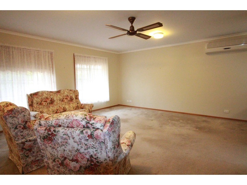 2/21 Michael Street, Kennington VIC 3550