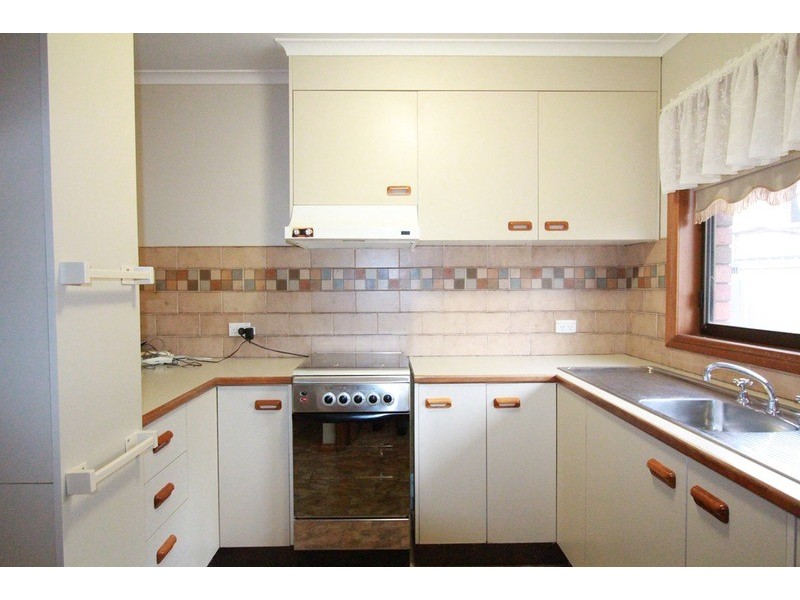 2/21 Michael Street, Kennington VIC 3550