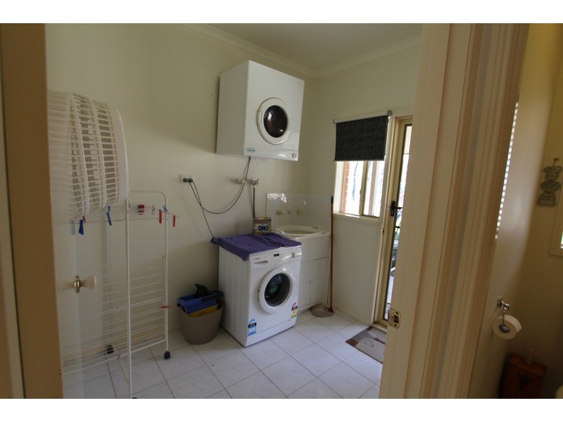 33 Watson Street, White Hills VIC 3550