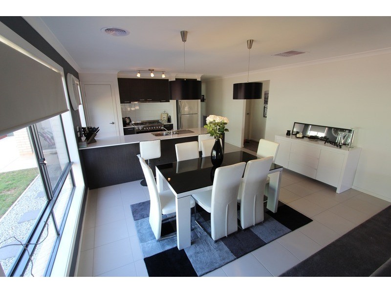 48 Janelle Drive, Maiden Gully VIC 3551