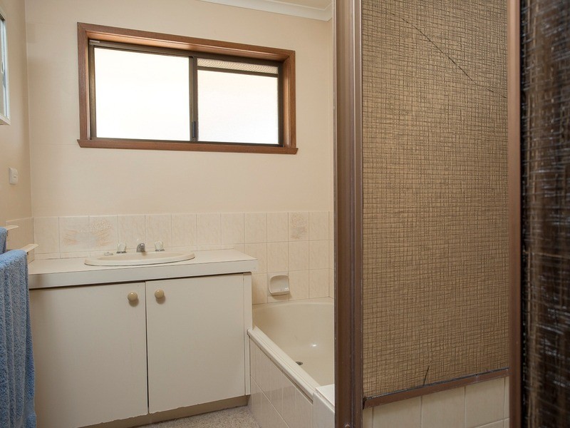 2/5 Goldwyn Court, Strathdale VIC 3550