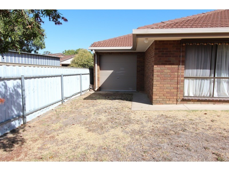 2/5 Goldwyn Court, Strathdale VIC 3550