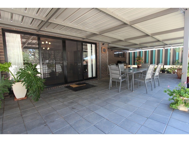 69 Amara Way, Kangaroo Flat VIC 3555