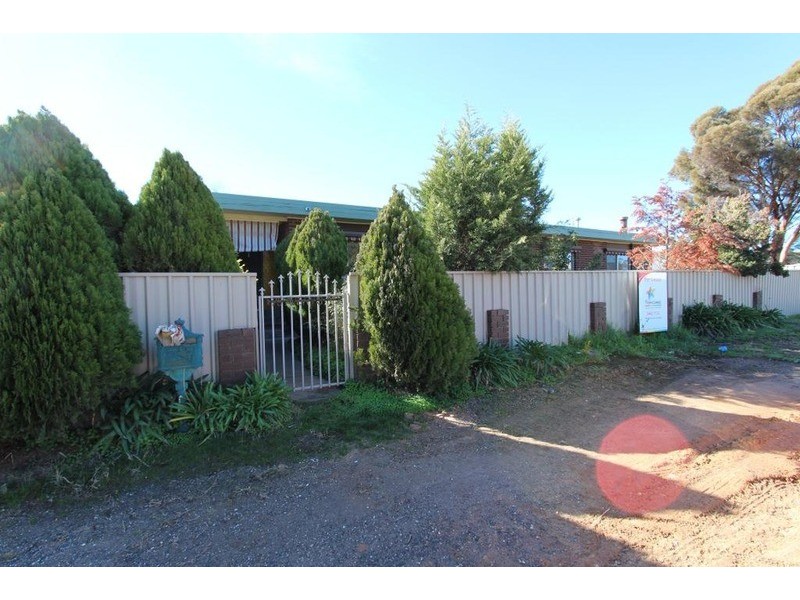 75 Averys Road, California Gully VIC 3556