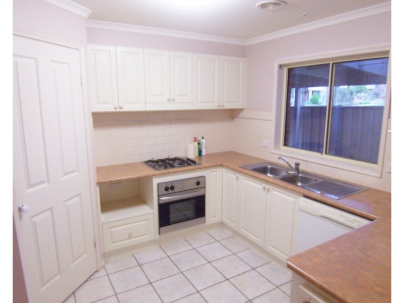 8 Allpress Drive, Golden Square VIC 3555